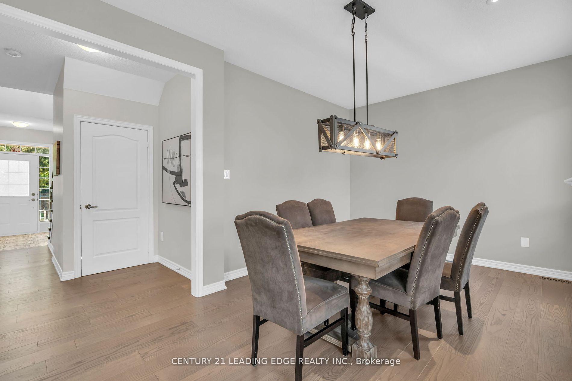 Photo 20 of 288 Kirkvalley Crescent, Aurora, Bayview Wellington — HOMEH