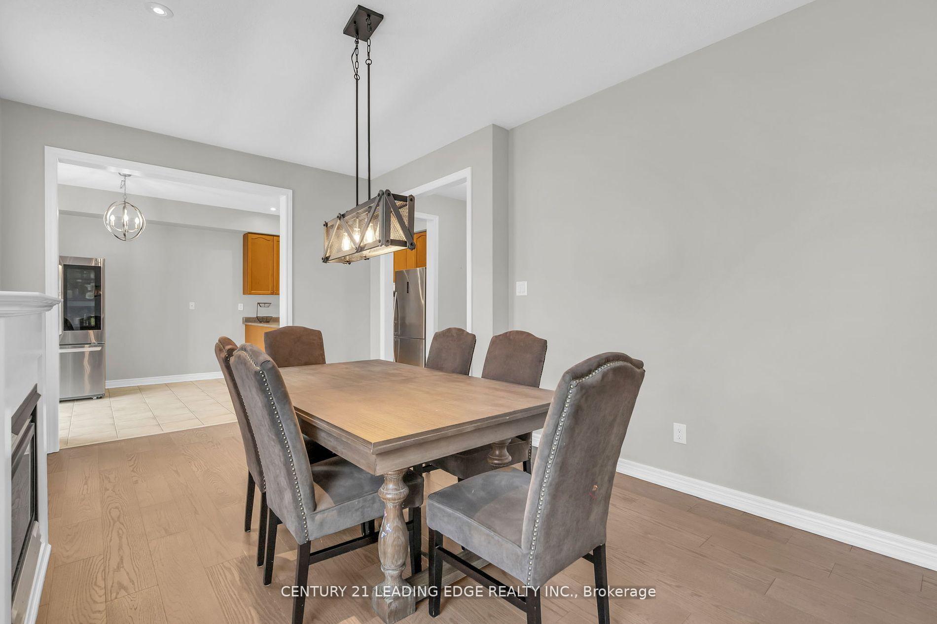 Photo 16 of 288 Kirkvalley Crescent, Aurora, Bayview Wellington — HOMEH