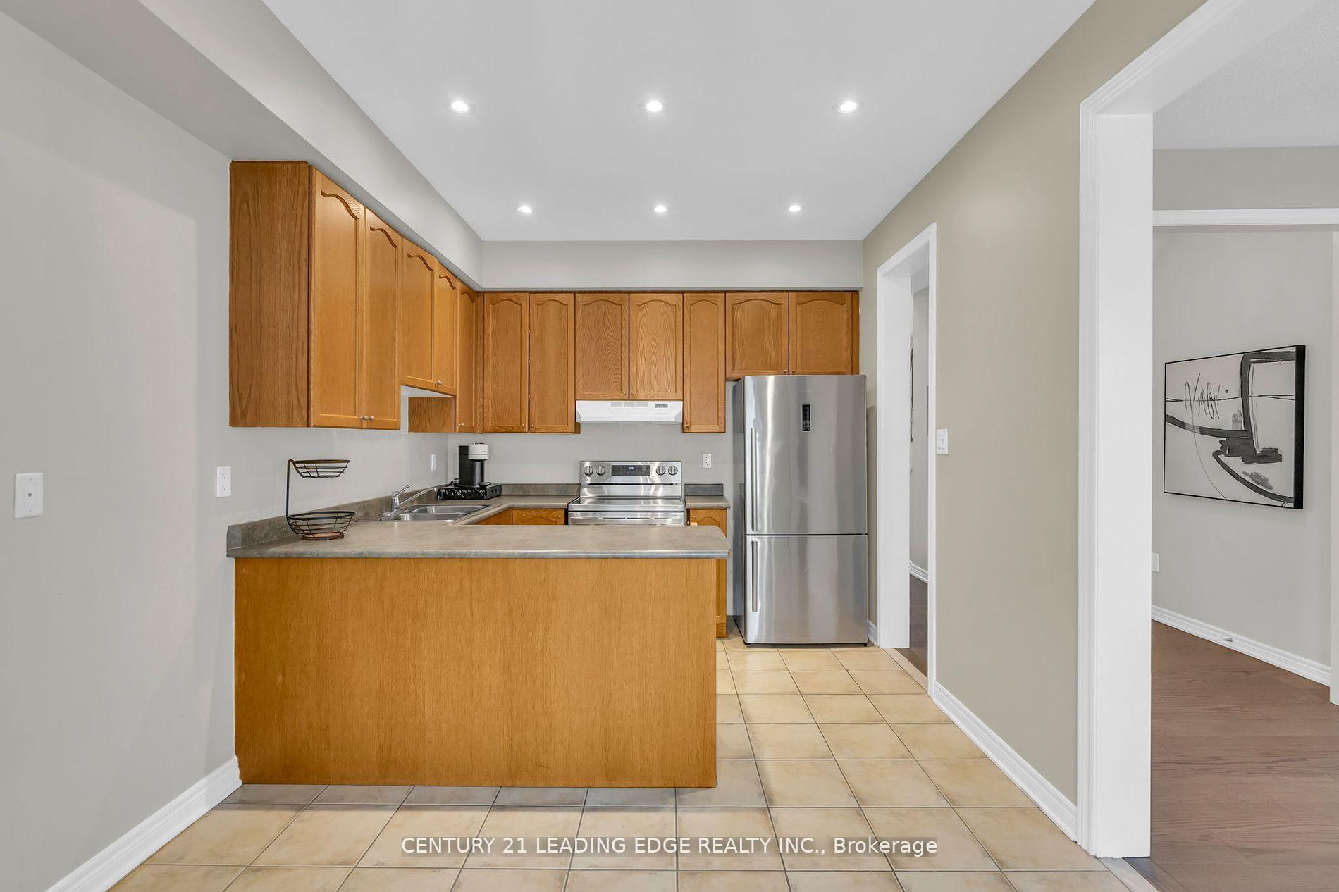 Photo 25 of 288 Kirkvalley Crescent, Aurora, Bayview Wellington — HOMEH
