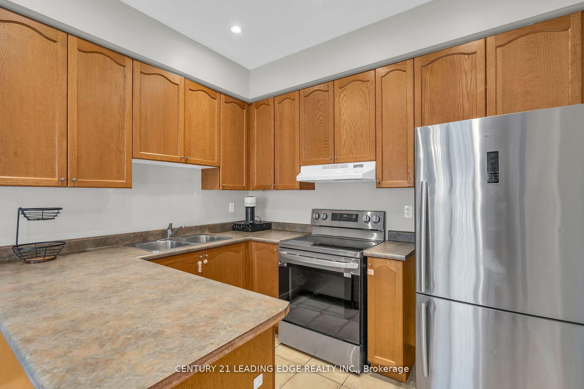 Photo 19 of 288 Kirkvalley Crescent, Aurora, Bayview Wellington — HOMEH