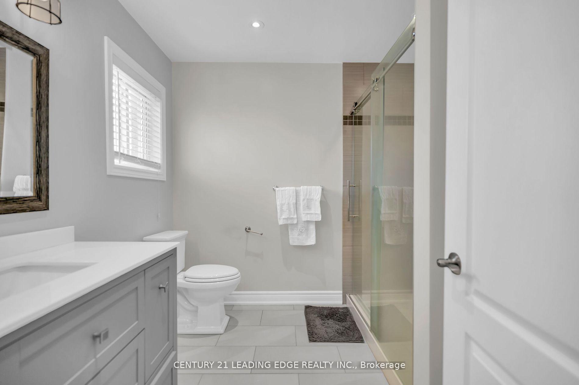 Photo 13 of 288 Kirkvalley Crescent, Aurora, Bayview Wellington — HOMEH