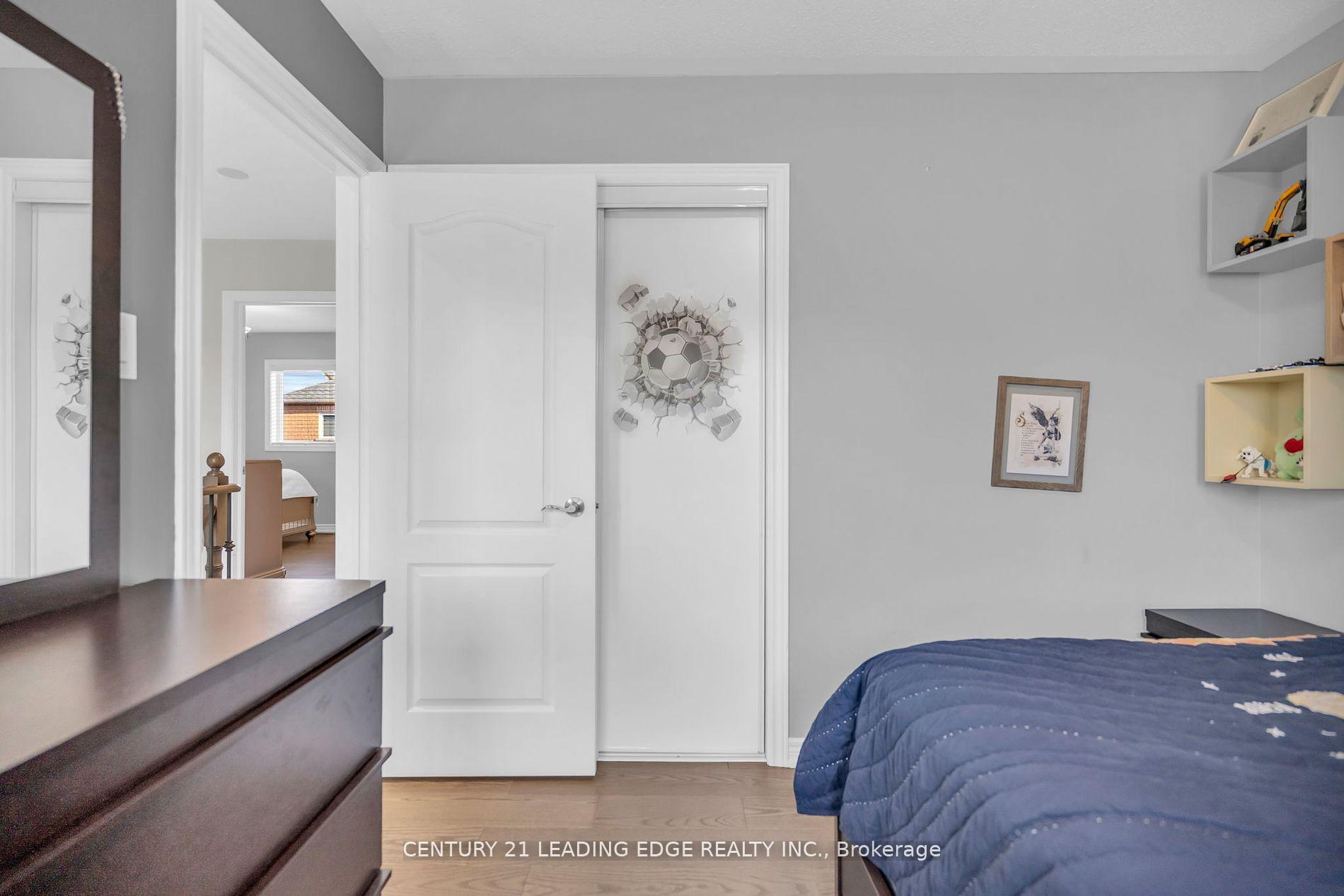Photo 11 of 288 Kirkvalley Crescent, Aurora, Bayview Wellington — HOMEH