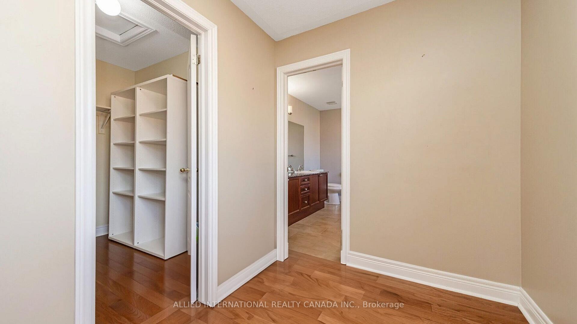 Photo 28 of 67 Saint Hubert Drive, Brampton, Vales of Castlemore North — HOMEH