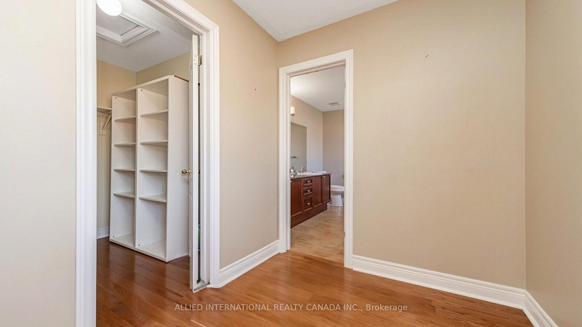 Photo 15 of 67 Saint Hubert Drive, Brampton, Vales of Castlemore North — HOMEH