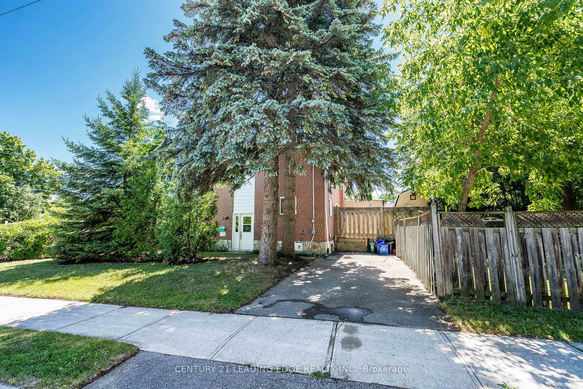 Photo 10 of 2 Lee Gate, Aurora, Aurora Highlands — HOMEH