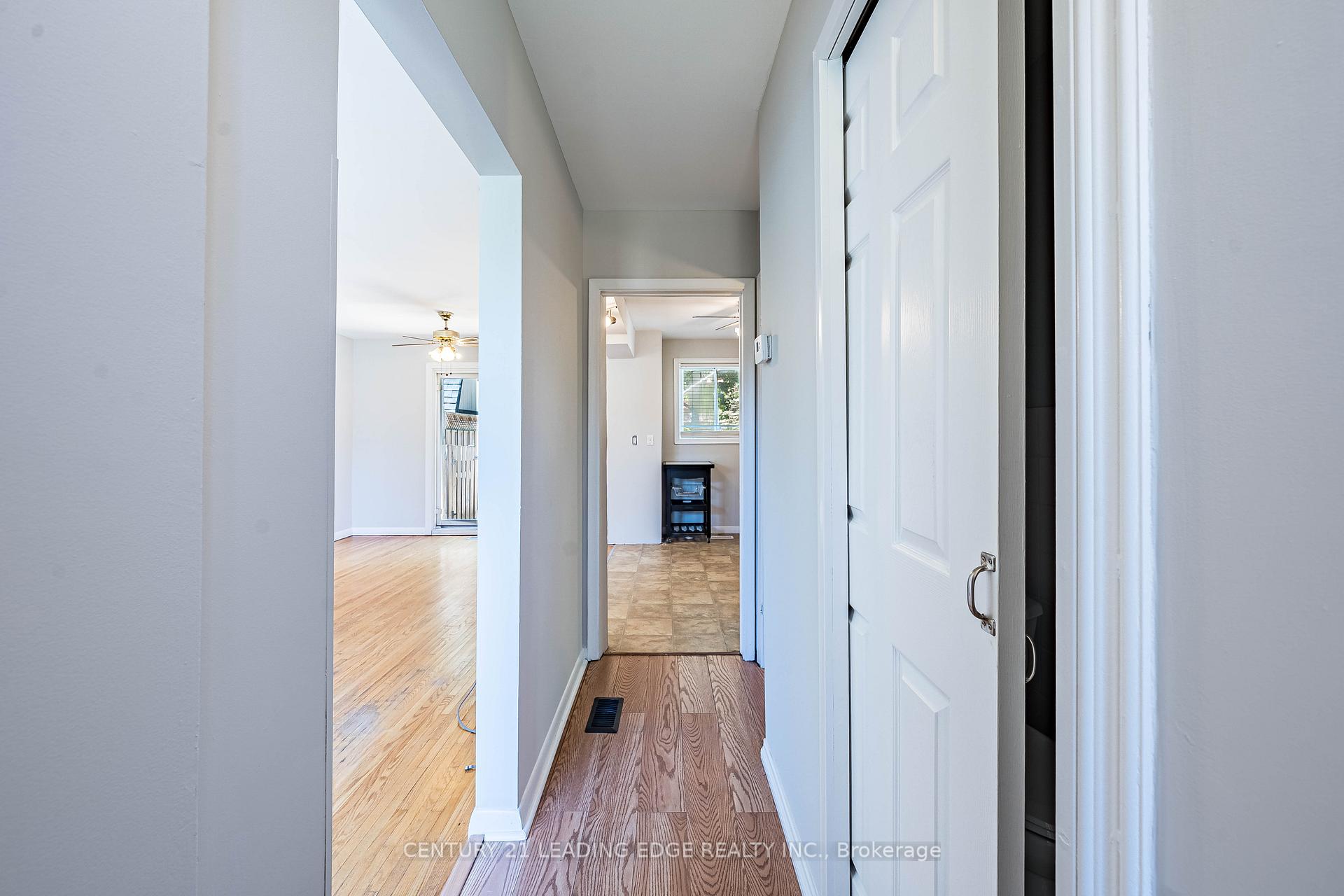 Photo 3 of 2 Lee Gate, Aurora, Aurora Highlands — HOMEH