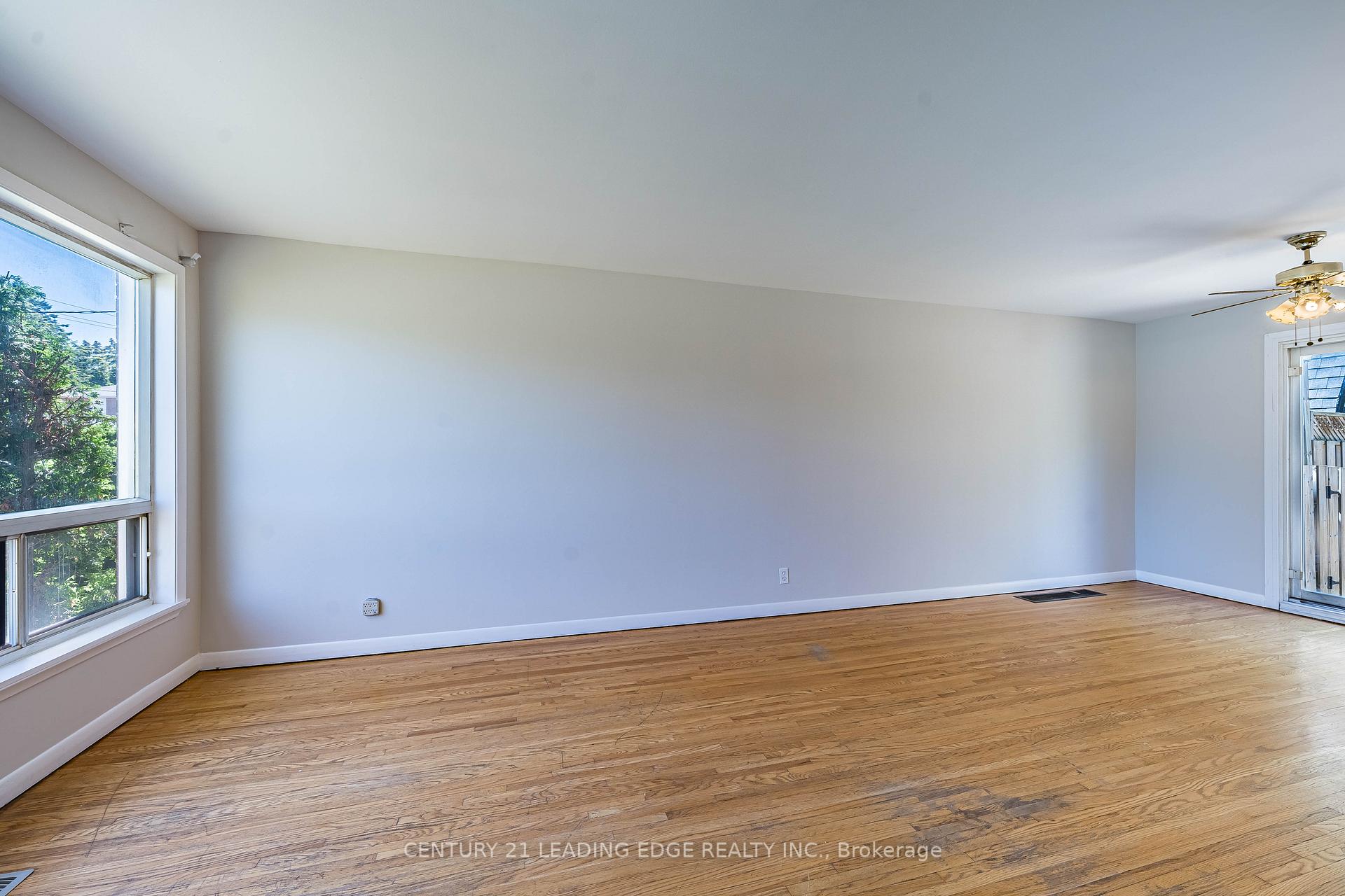 Photo 5 of 2 Lee Gate, Aurora, Aurora Highlands — HOMEH