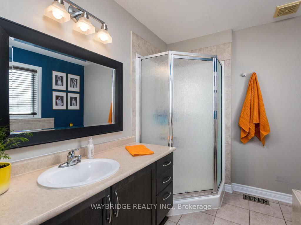 Photo 11 of 279 Tewsley Drive, Ottawa, Riverside South/Gloucester Glen — HOMEH