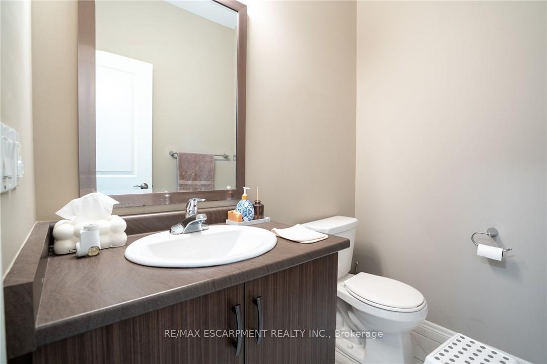 Photo 5 of Unit 43, 120 Vineberg Drive, Hamilton, Allison — HOMEH