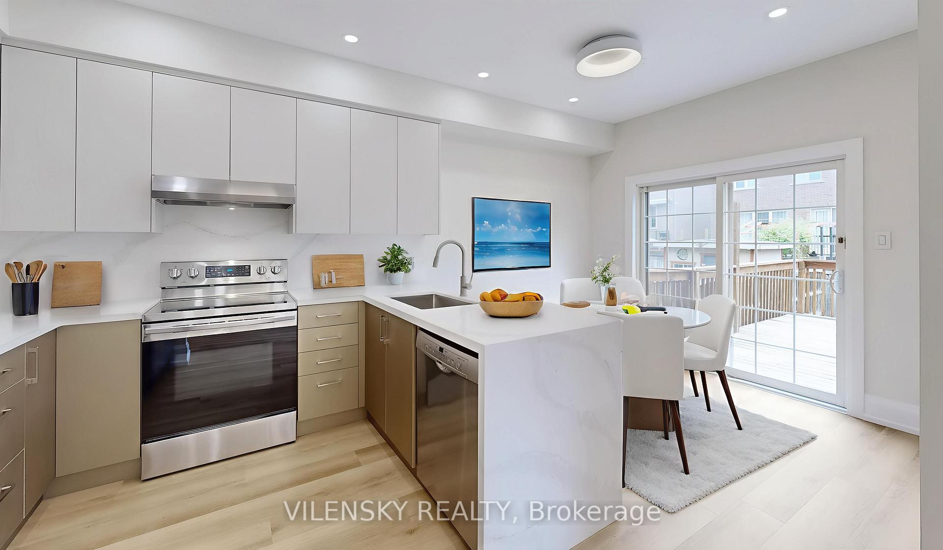 Photo 6 of 255 Queen Filomena Avenue, Vaughan, Patterson — HOMEH