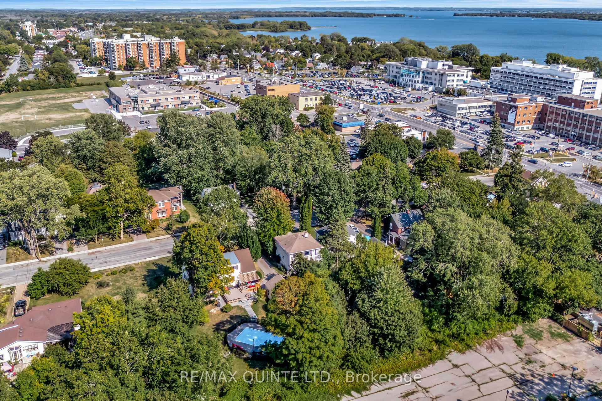 Photo 2 of 134 Dufferin Avenue, Belleville, Belleville Ward — HOMEH