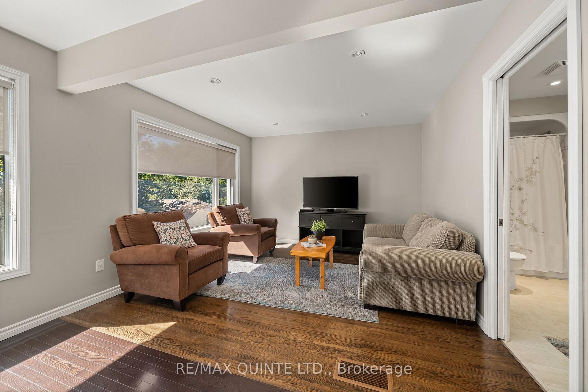 Photo 24 of 134 Dufferin Avenue, Belleville, Belleville Ward — HOMEH