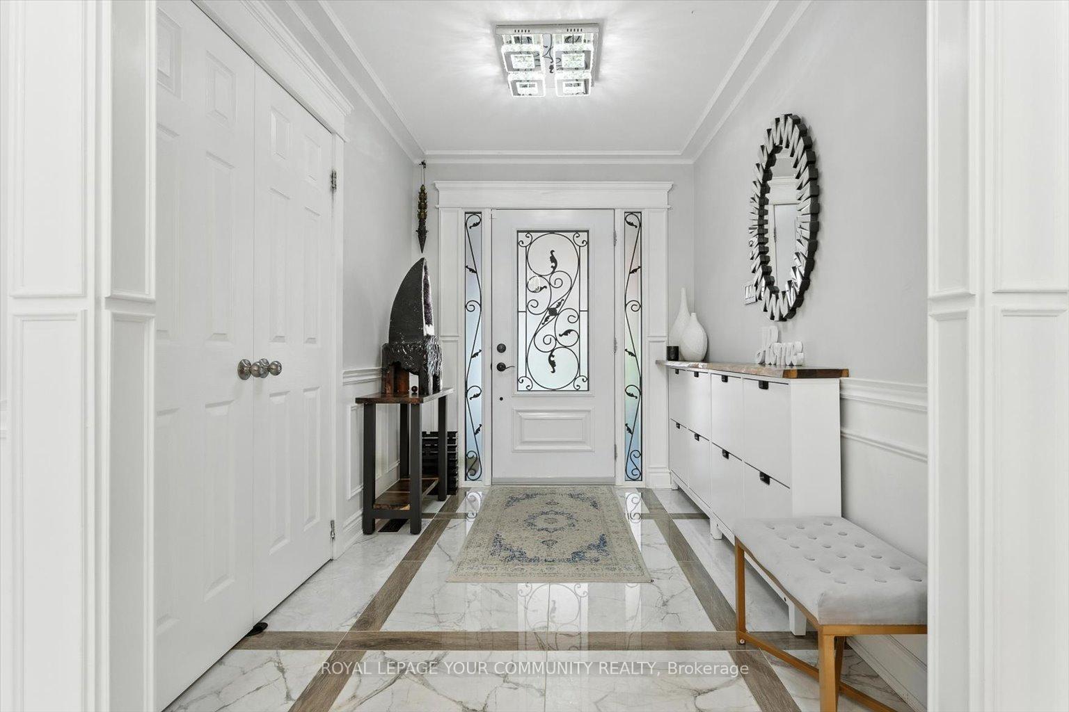 Photo 5 of 196 Mapes Avenue, Vaughan, West Woodbridge — HOMEH