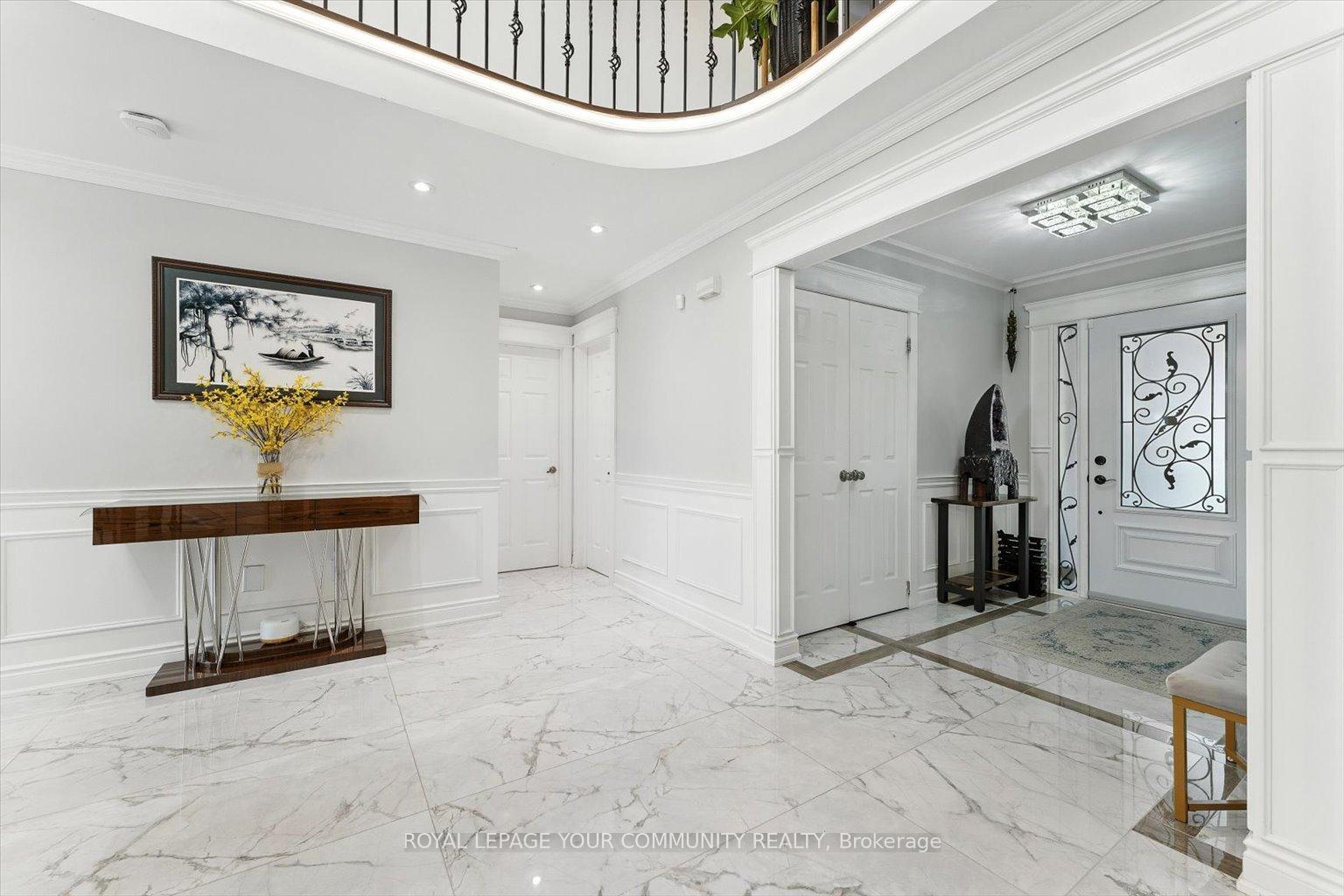 Photo 3 of 196 Mapes Avenue, Vaughan, West Woodbridge — HOMEH