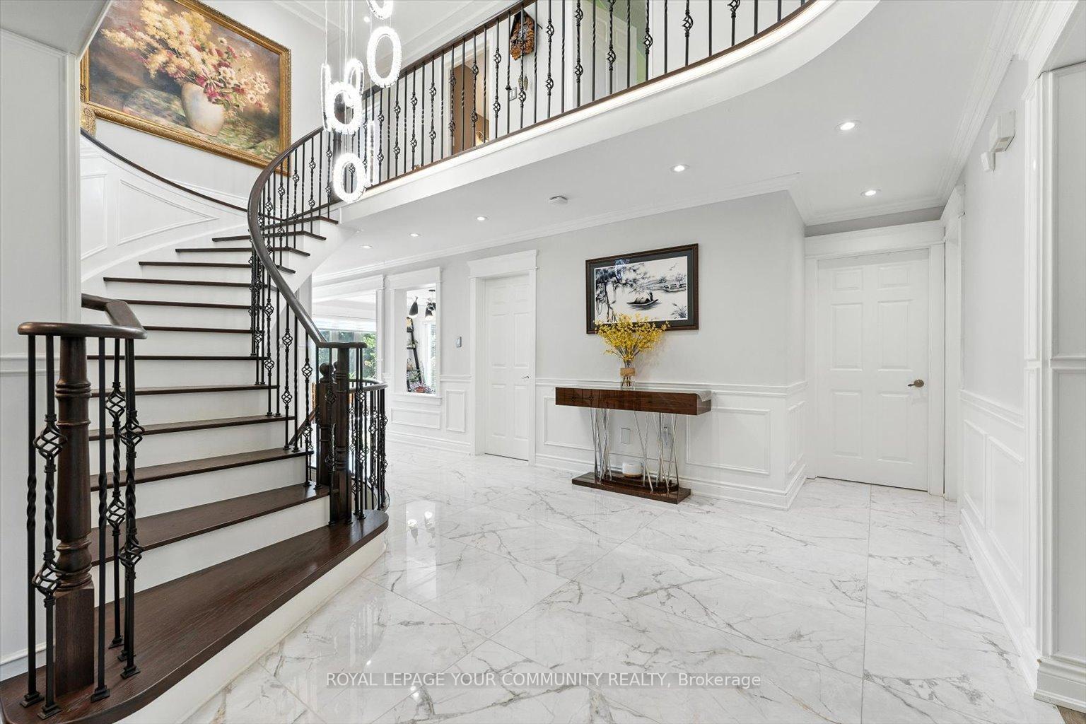 Photo 8 of 196 Mapes Avenue, Vaughan, West Woodbridge — HOMEH