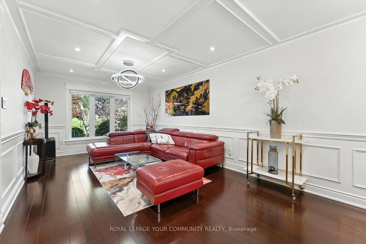 Photo 6 of 196 Mapes Avenue, Vaughan, West Woodbridge — HOMEH