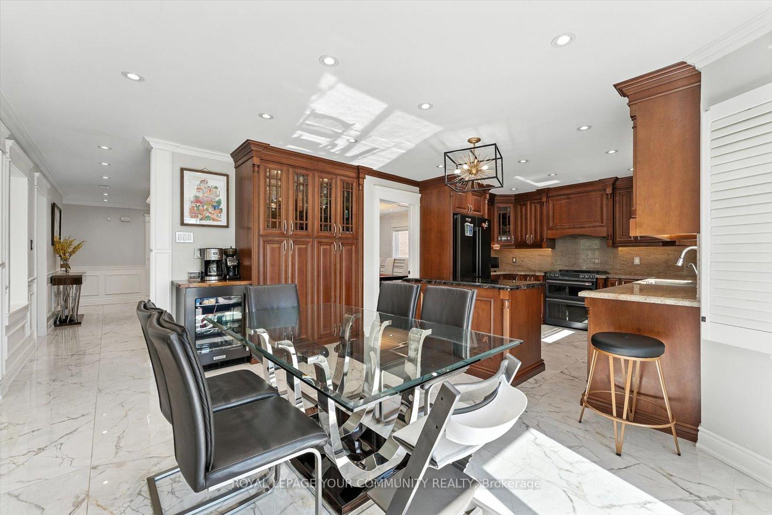 Photo 18 of 196 Mapes Avenue, Vaughan, West Woodbridge — HOMEH