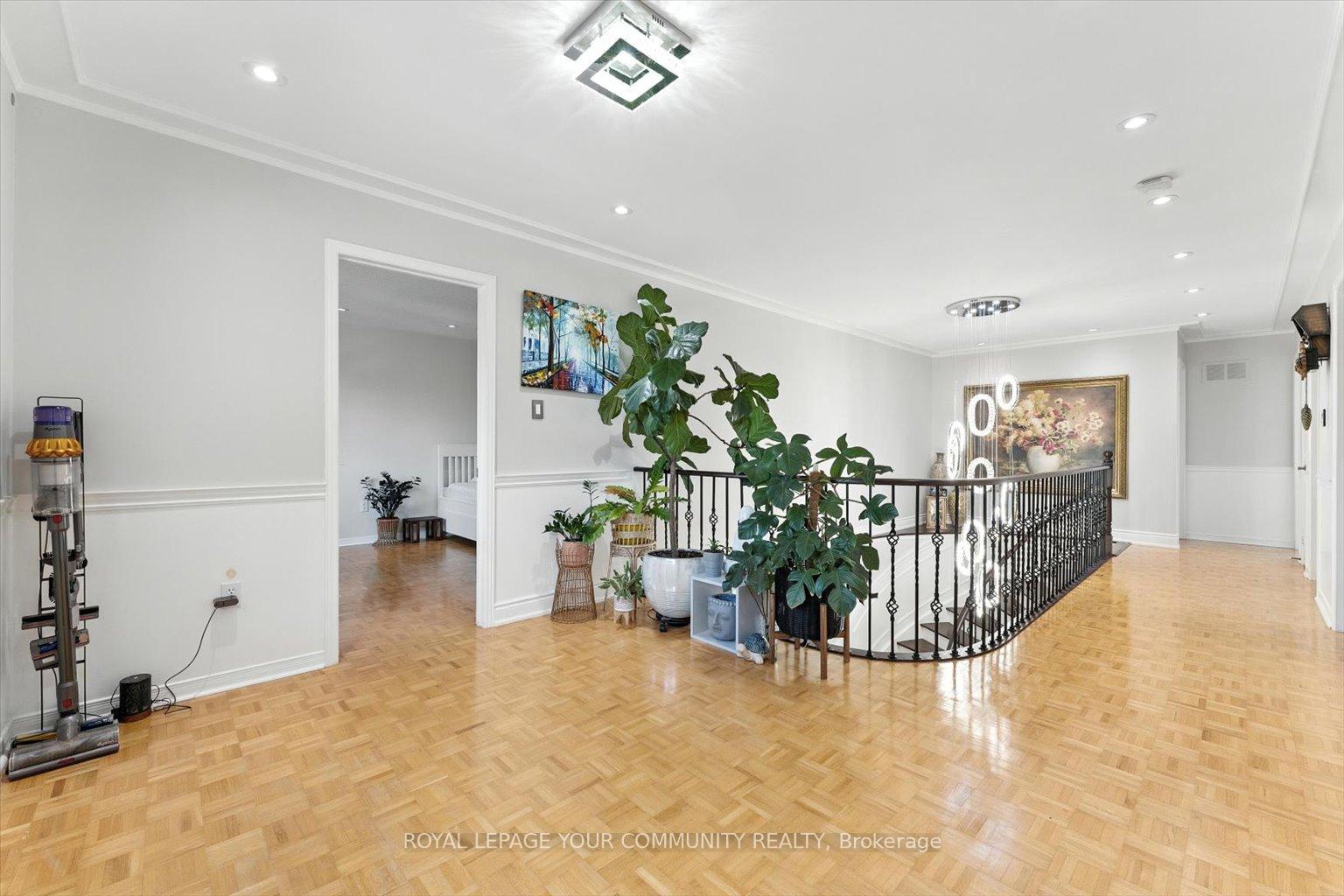 Photo 33 of 196 Mapes Avenue, Vaughan, West Woodbridge — HOMEH
