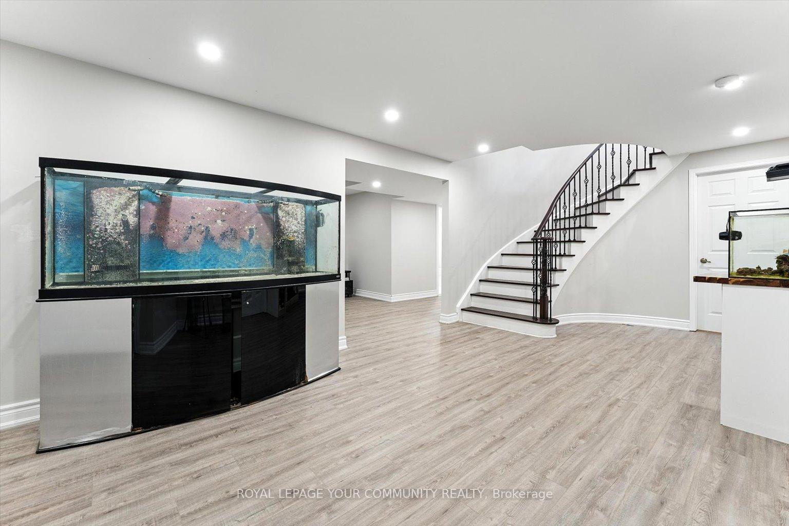 Photo 32 of 196 Mapes Avenue, Vaughan, West Woodbridge — HOMEH