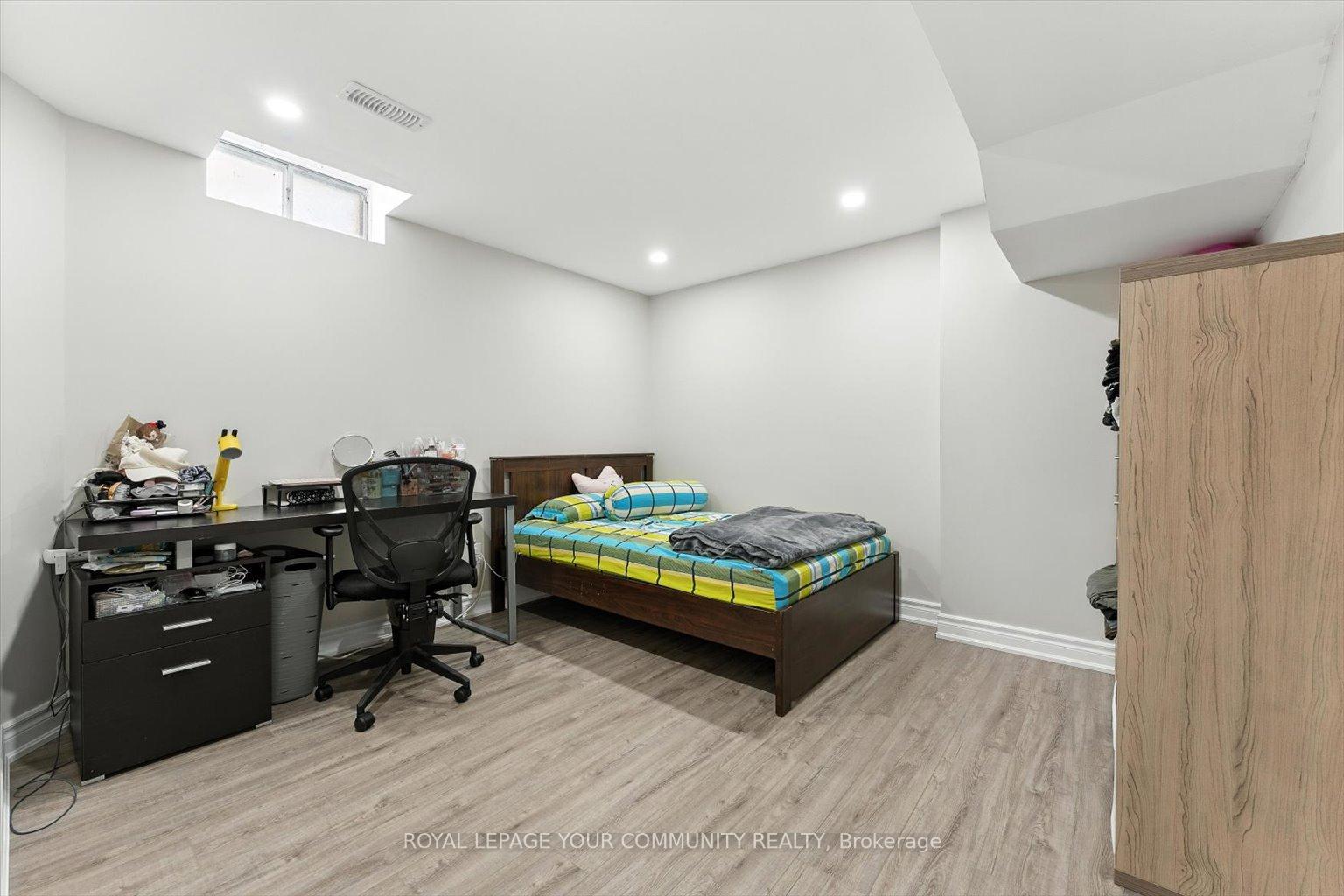 Photo 39 of 196 Mapes Avenue, Vaughan, West Woodbridge — HOMEH