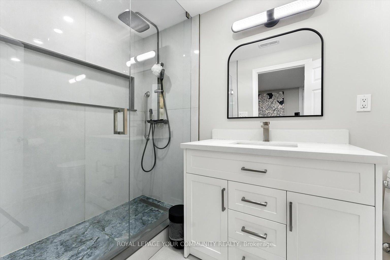 Photo 37 of 196 Mapes Avenue, Vaughan, West Woodbridge — HOMEH