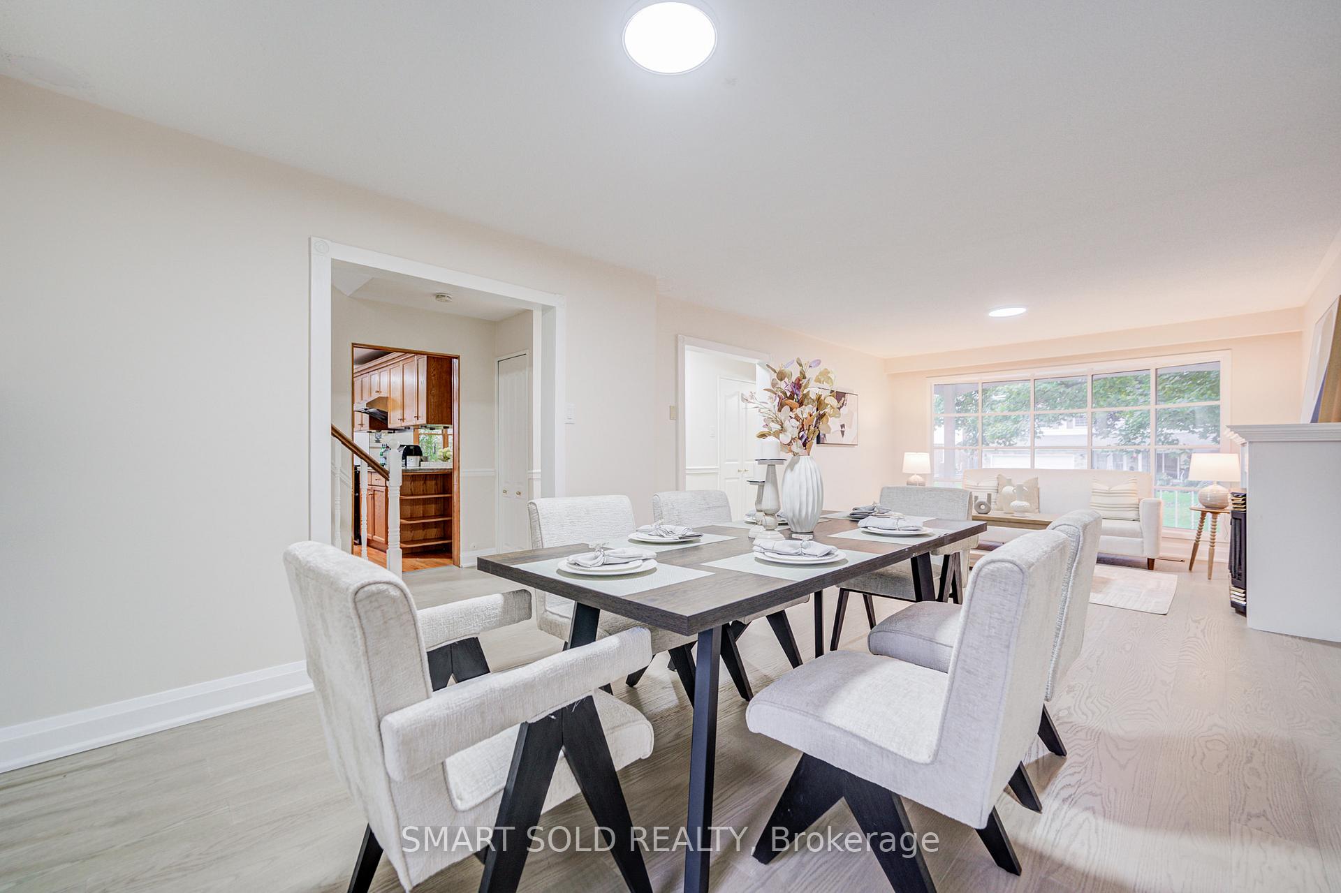 Photo 11 of 18 Shady Lane Crescent, Markham, Royal Orchard — HOMEH