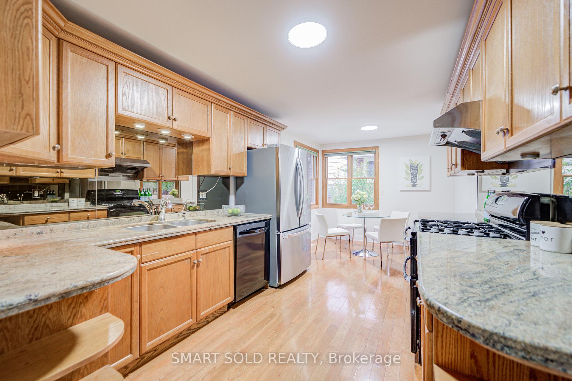 Photo 49 of 18 Shady Lane Crescent, Markham, Royal Orchard — HOMEH