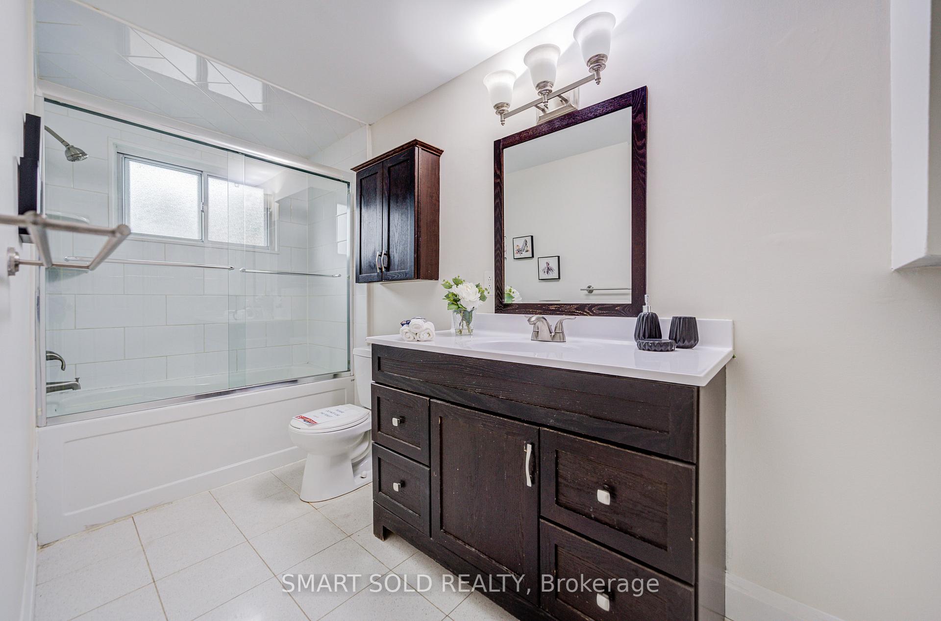 Photo 35 of 18 Shady Lane Crescent, Markham, Royal Orchard — HOMEH