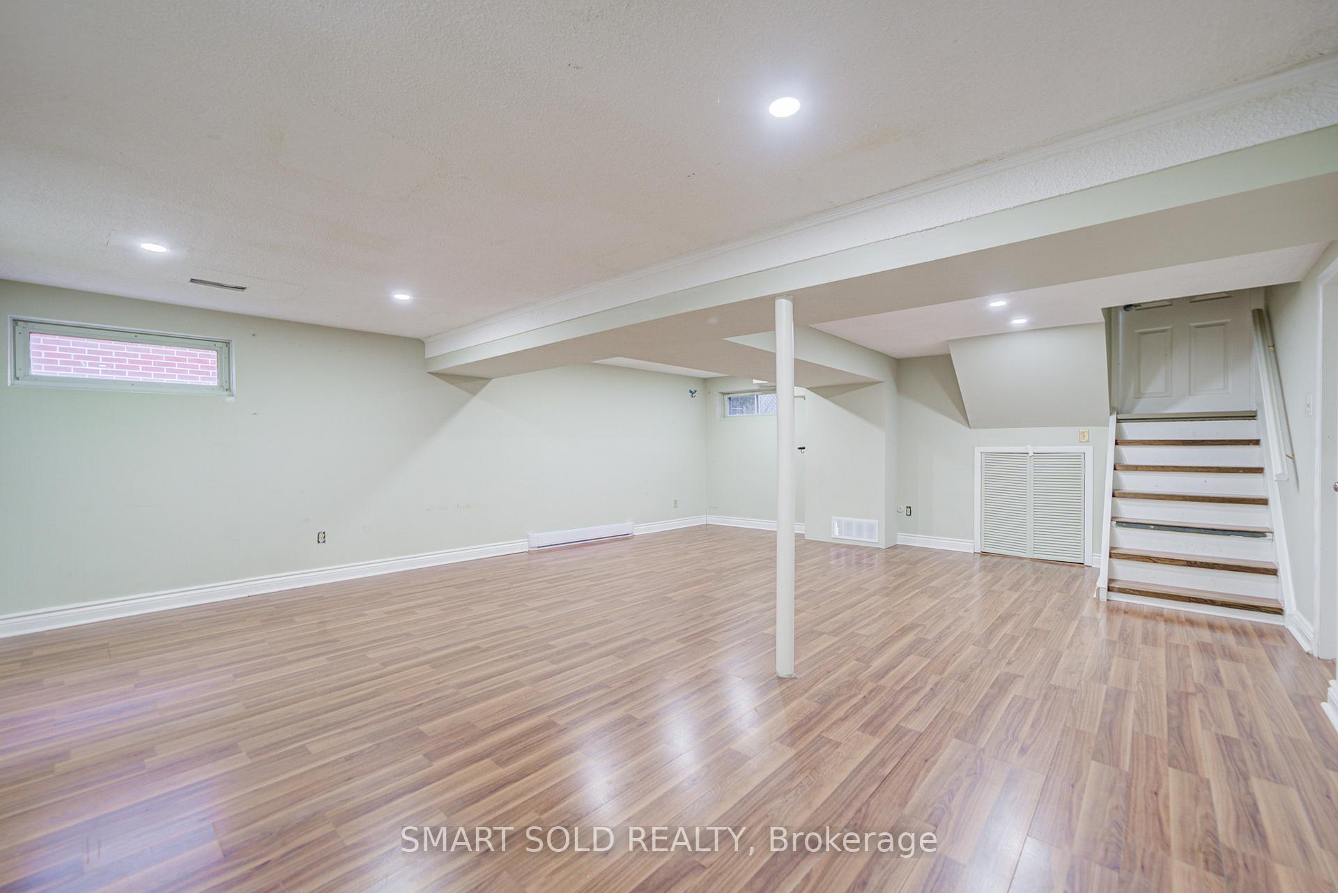 Photo 38 of 18 Shady Lane Crescent, Markham, Royal Orchard — HOMEH
