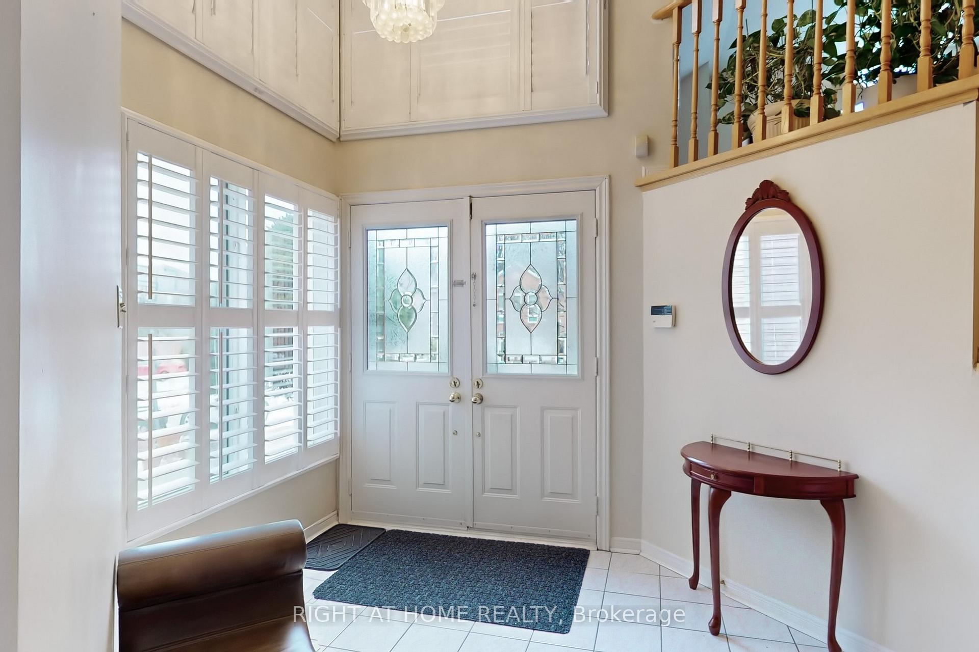 Photo 2 of 23 Duggan Drive, Brampton, Fletcher's West — HOMEH