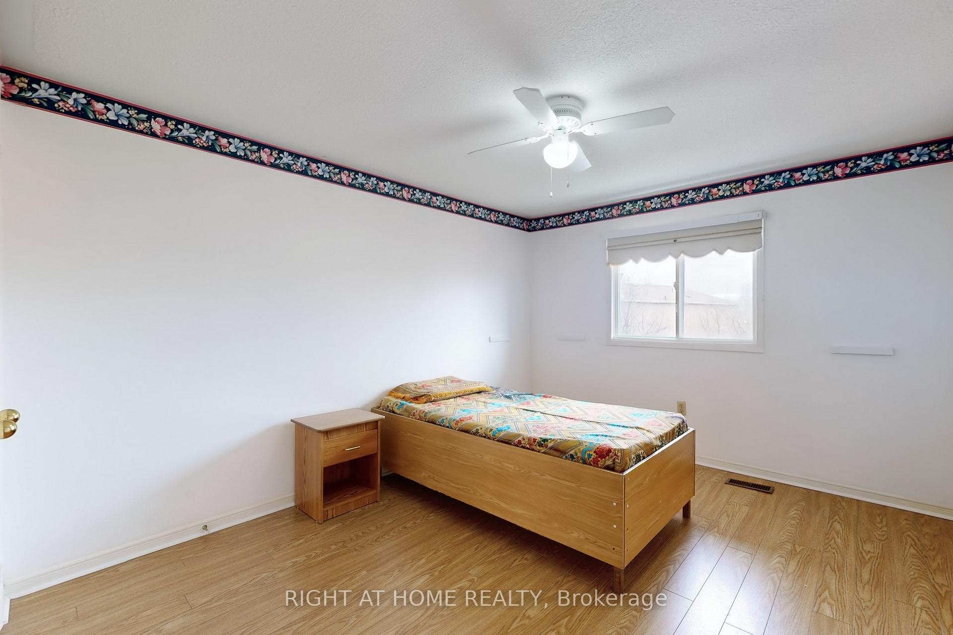Photo 38 of 23 Duggan Drive, Brampton, Fletcher's West — HOMEH