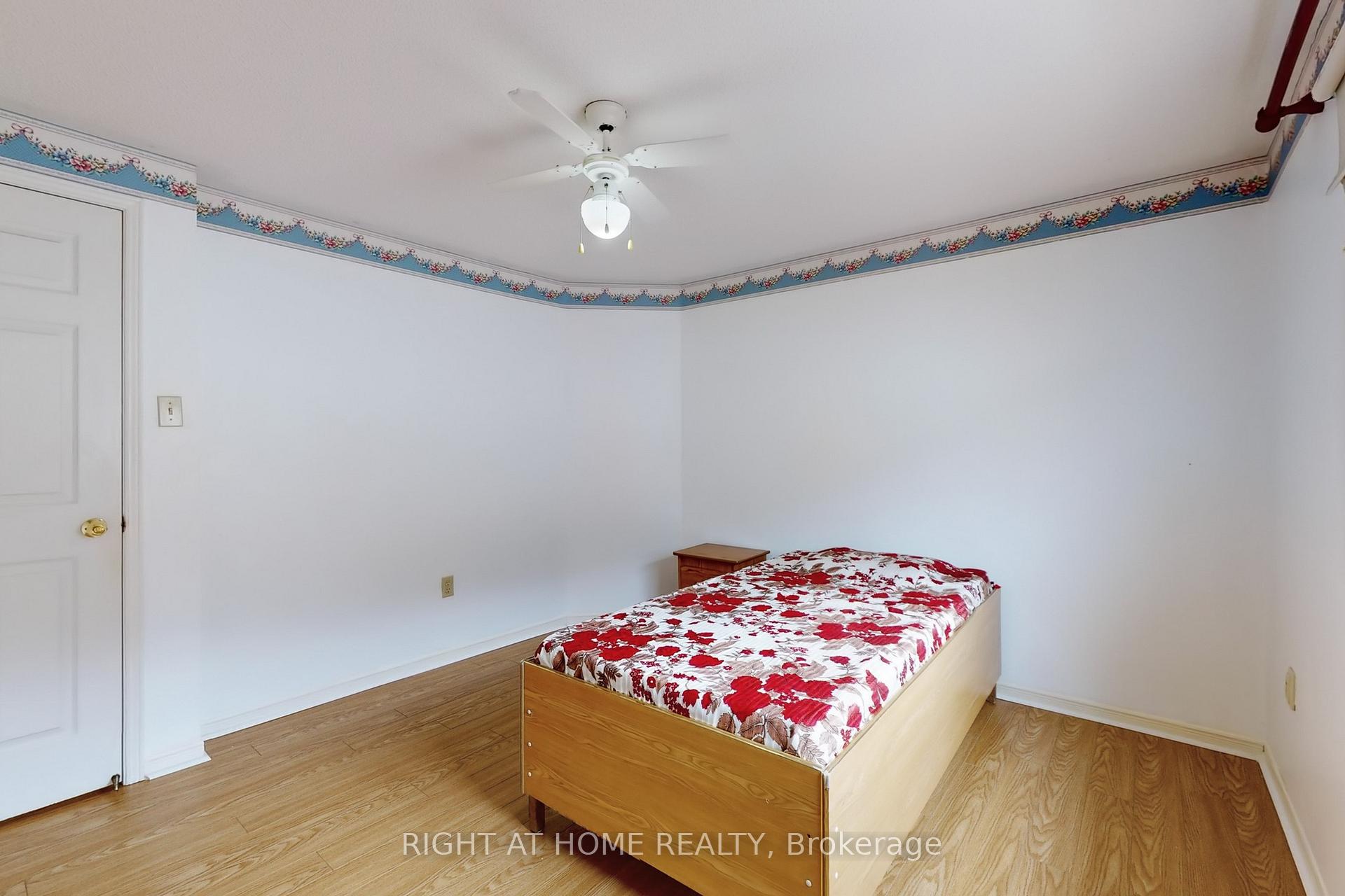 Photo 25 of 23 Duggan Drive, Brampton, Fletcher's West — HOMEH