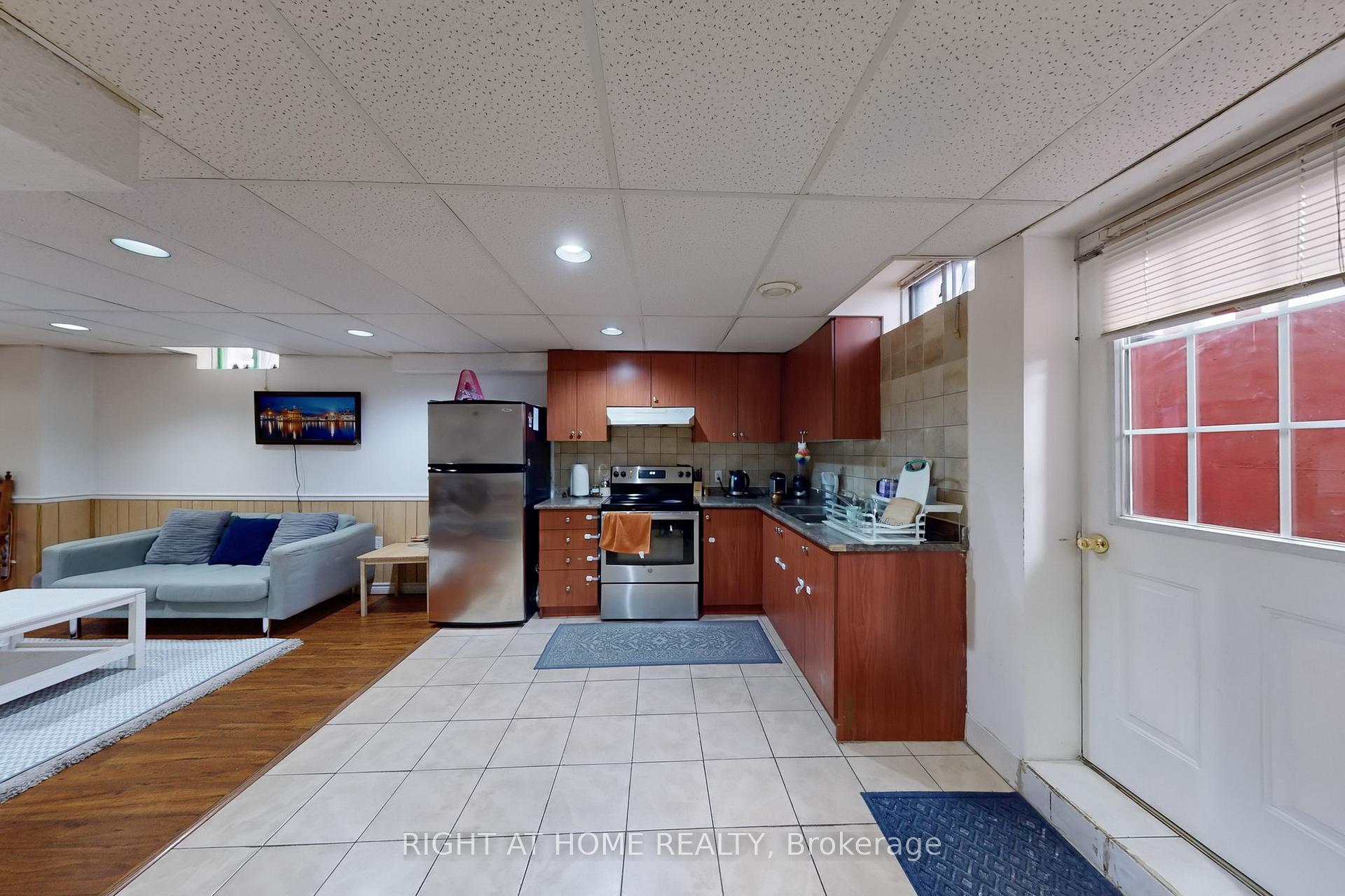 Photo 26 of 23 Duggan Drive, Brampton, Fletcher's West — HOMEH