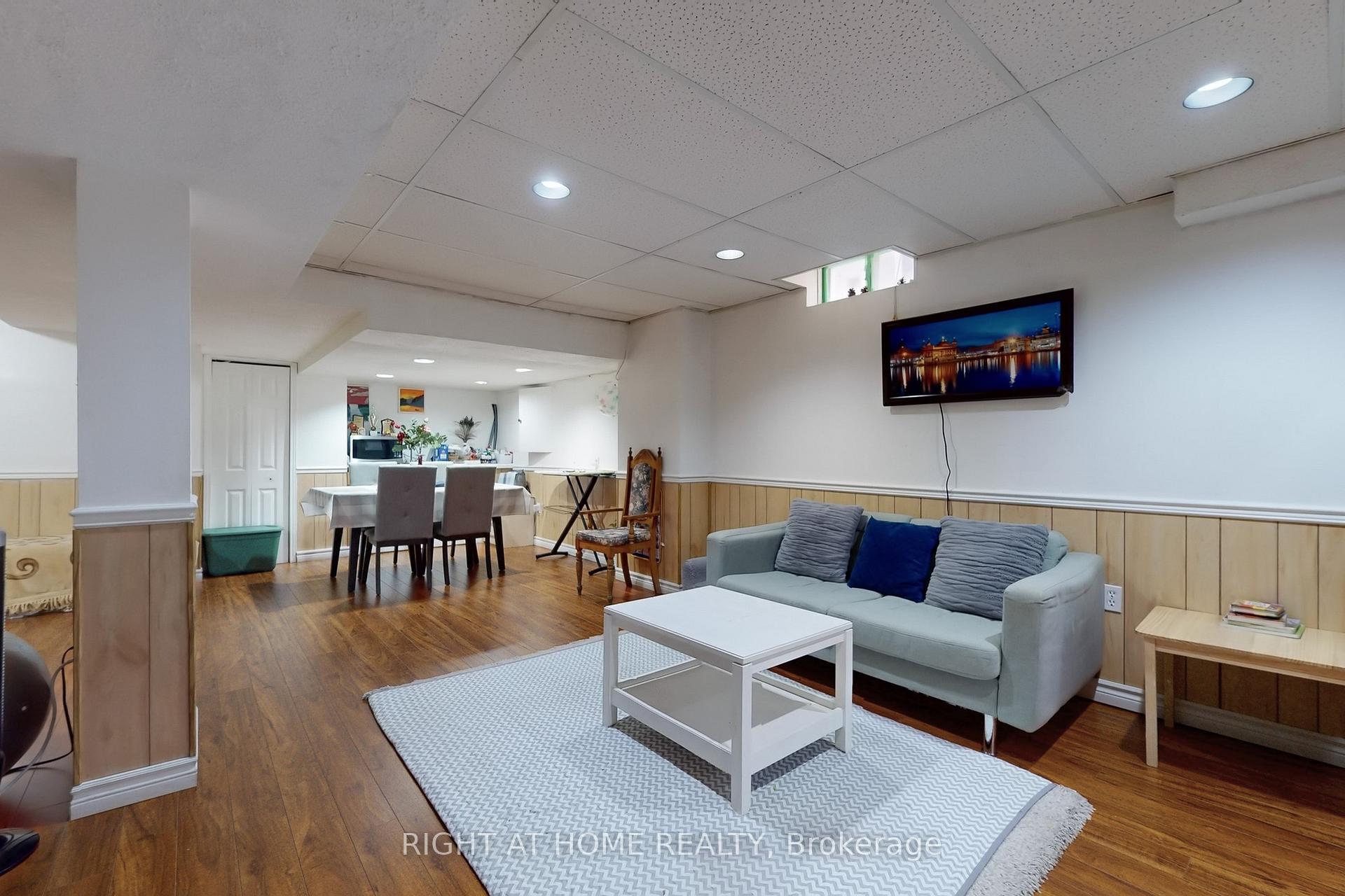 Photo 35 of 23 Duggan Drive, Brampton, Fletcher's West — HOMEH