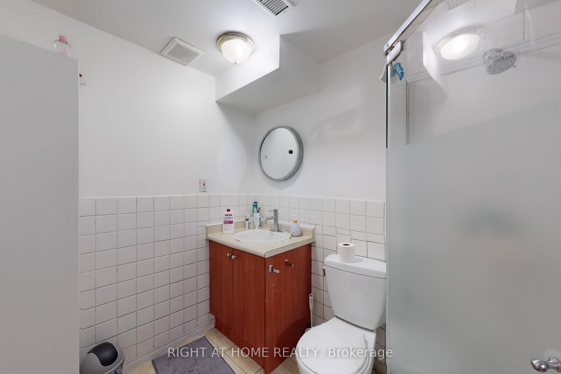 Photo 30 of 23 Duggan Drive, Brampton, Fletcher's West — HOMEH