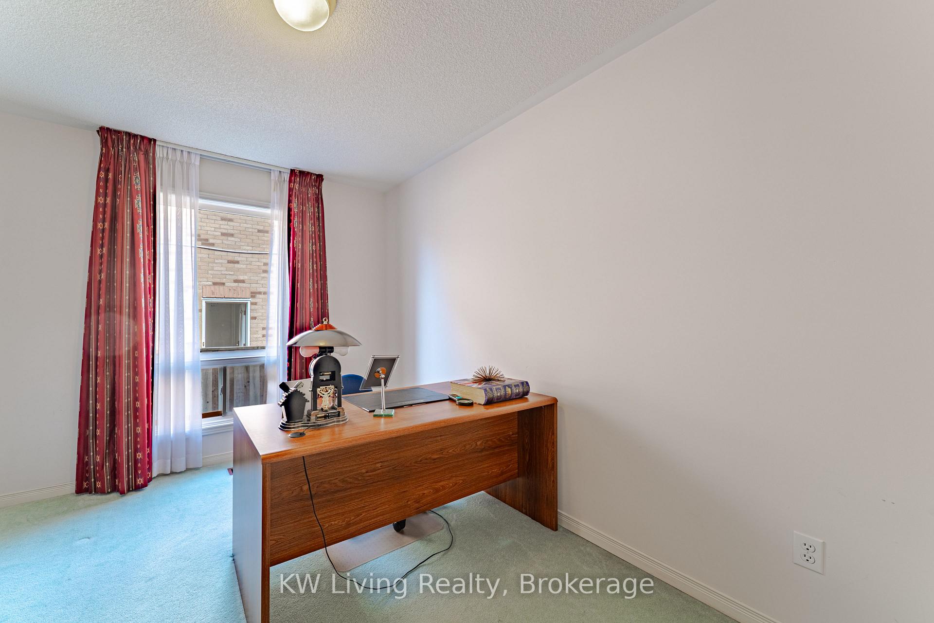 Photo 4 of 71 Gillingham Avenue, Markham, Milliken Mills East — HOMEH