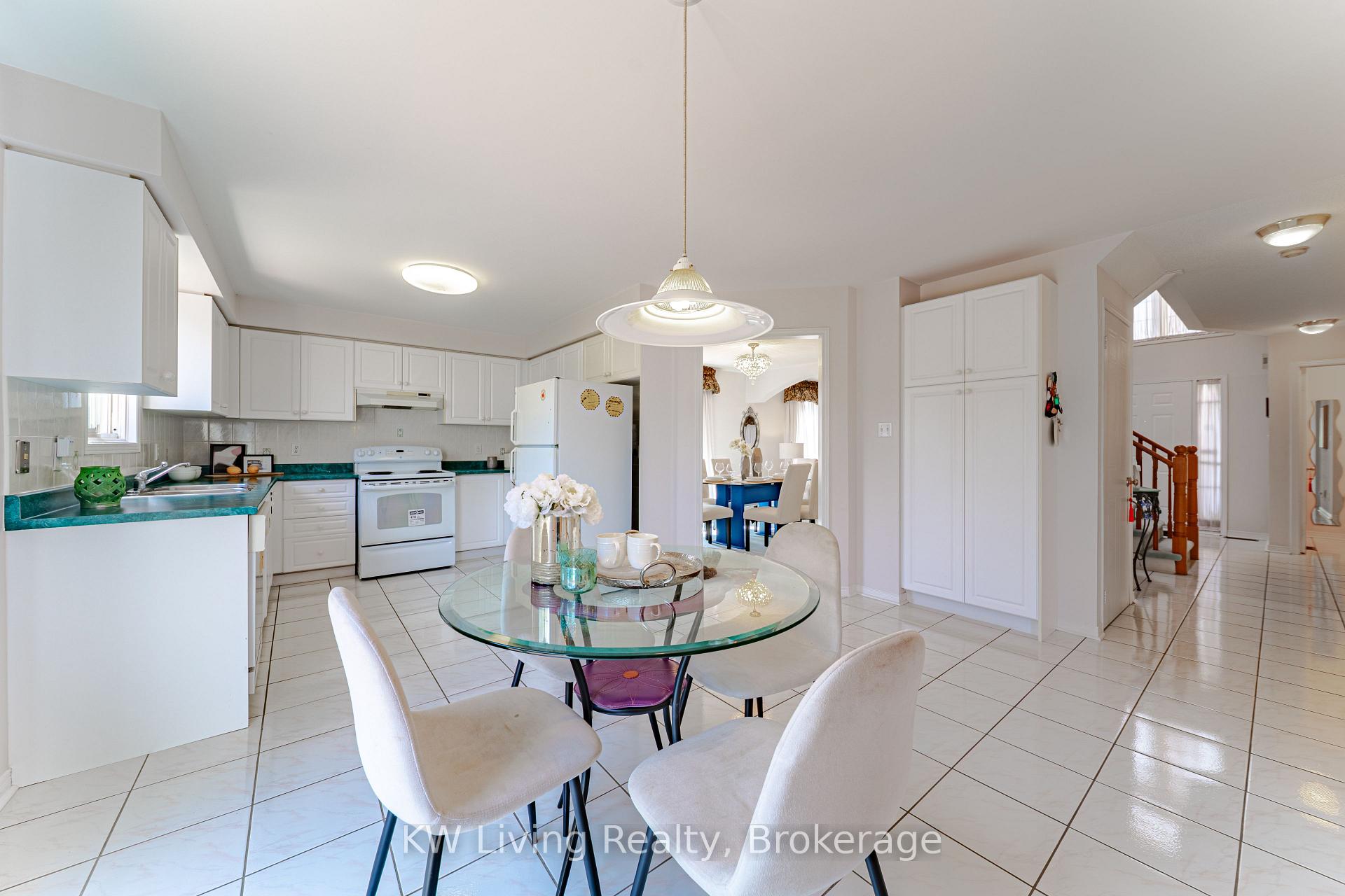 Photo 9 of 71 Gillingham Avenue, Markham, Milliken Mills East — HOMEH