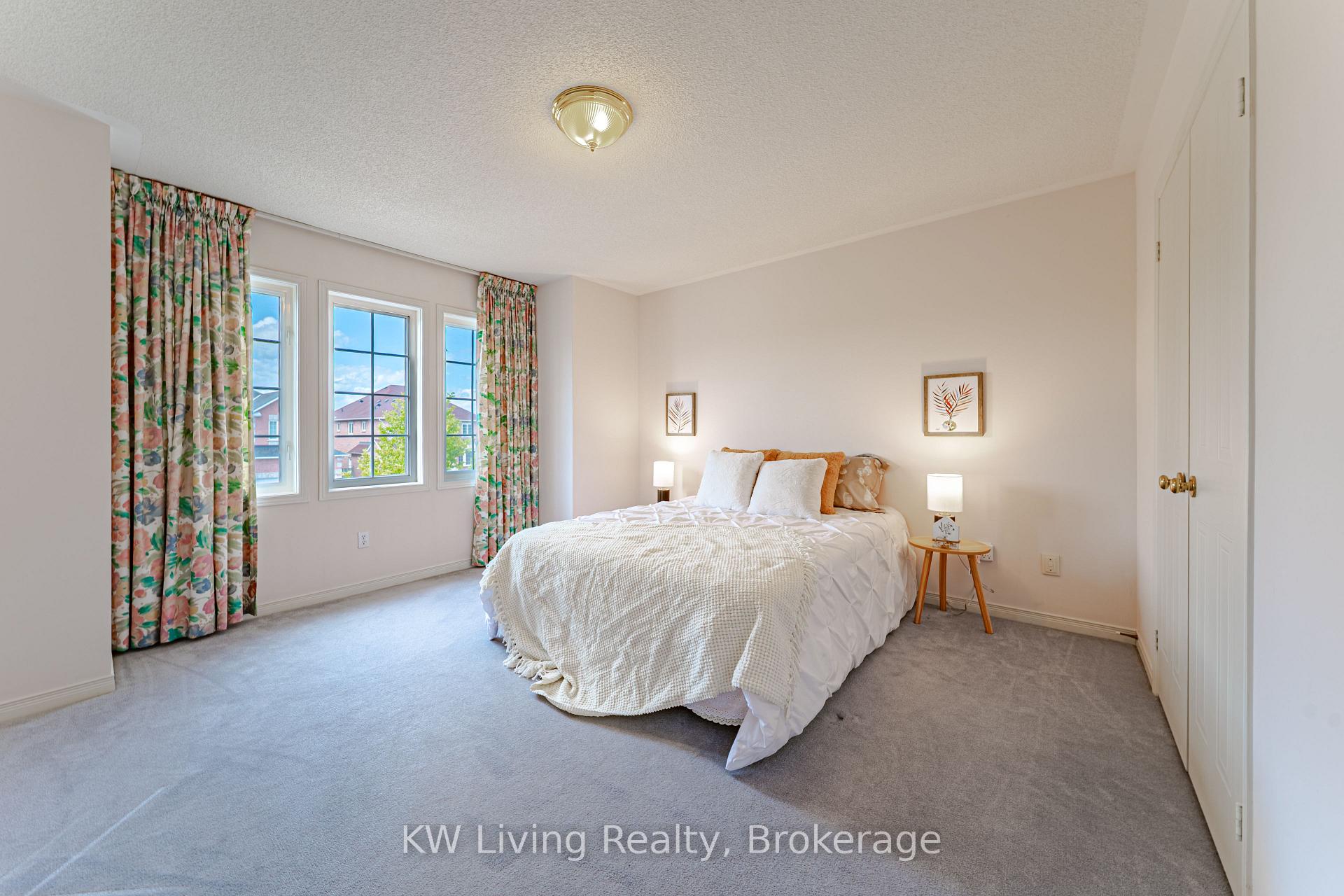 Photo 12 of 71 Gillingham Avenue, Markham, Milliken Mills East — HOMEH