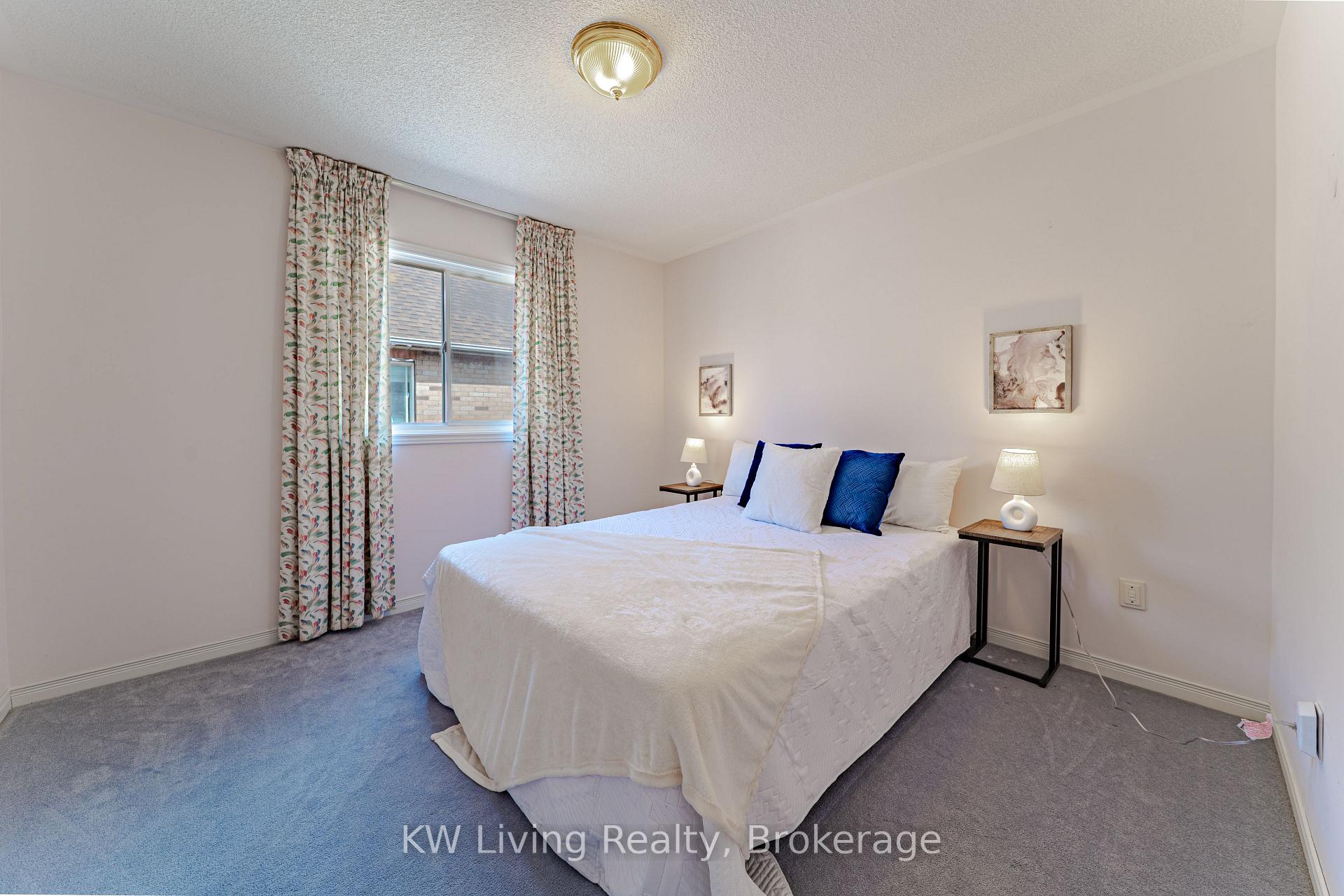 Photo 8 of 71 Gillingham Avenue, Markham, Milliken Mills East — HOMEH