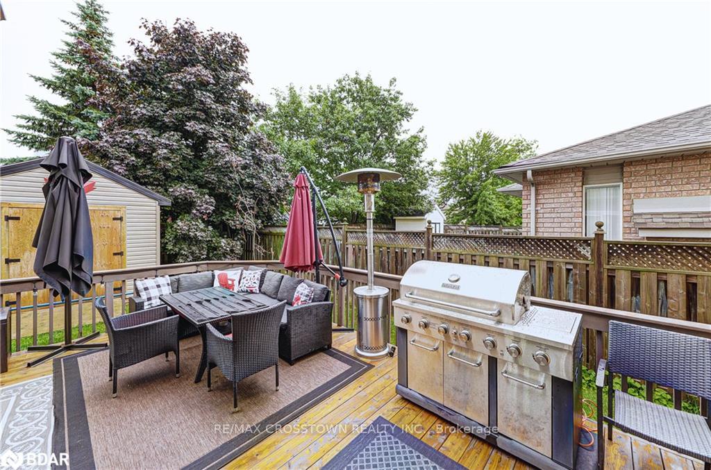 Photo 7 of 19 Allsop Crescent, Barrie, Holly — HOMEH