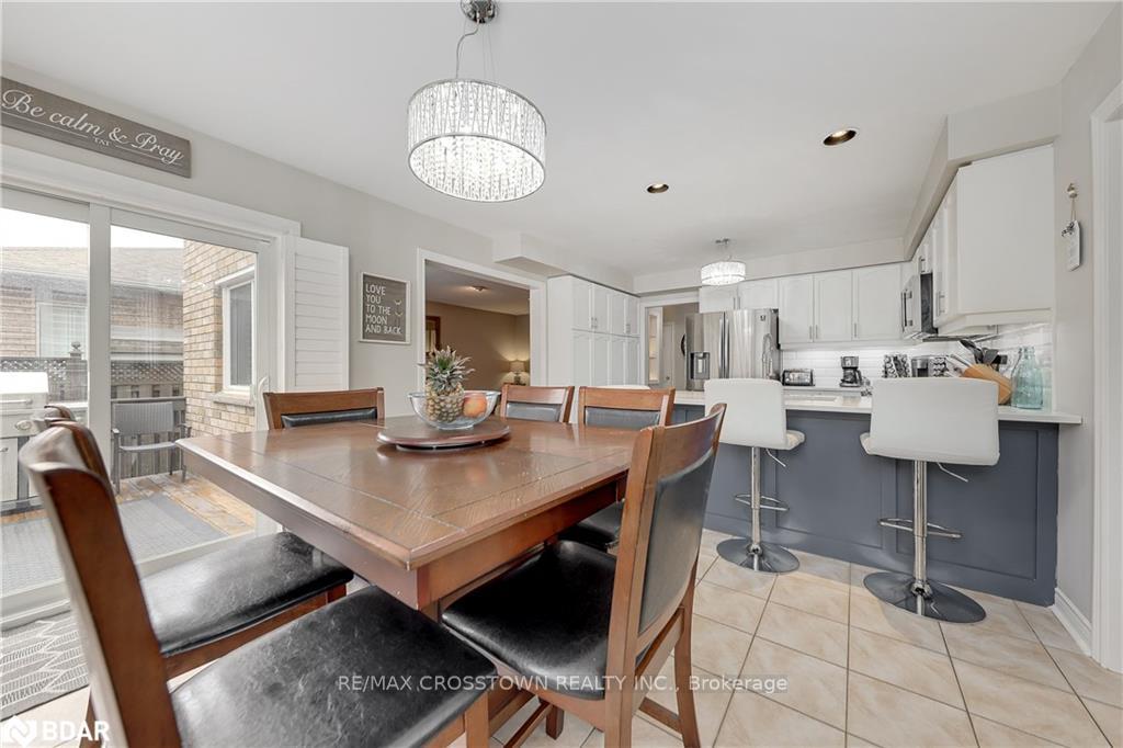 Photo 16 of 19 Allsop Crescent, Barrie, Holly — HOMEH
