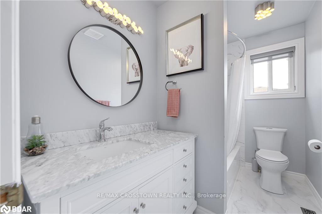 Photo 28 of 19 Allsop Crescent, Barrie, Holly — HOMEH