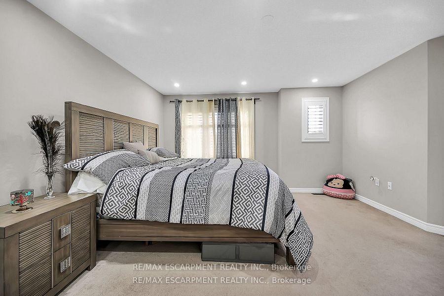 Photo 47 of 8 Charleswood Crescent, Hamilton, Stoney Creek — HOMEH