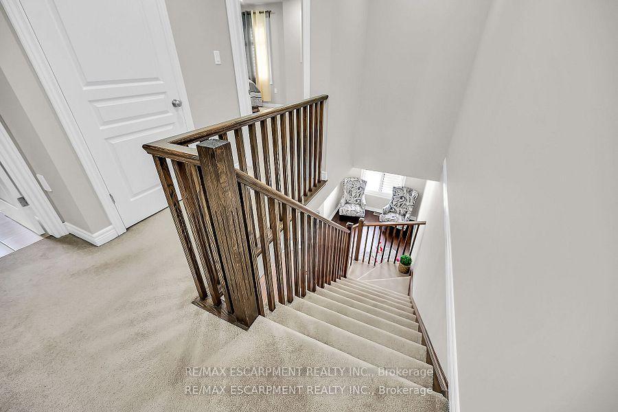 Photo 44 of 8 Charleswood Crescent, Hamilton, Stoney Creek — HOMEH