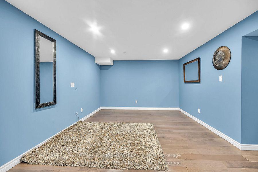 Photo 31 of 8 Charleswood Crescent, Hamilton, Stoney Creek — HOMEH