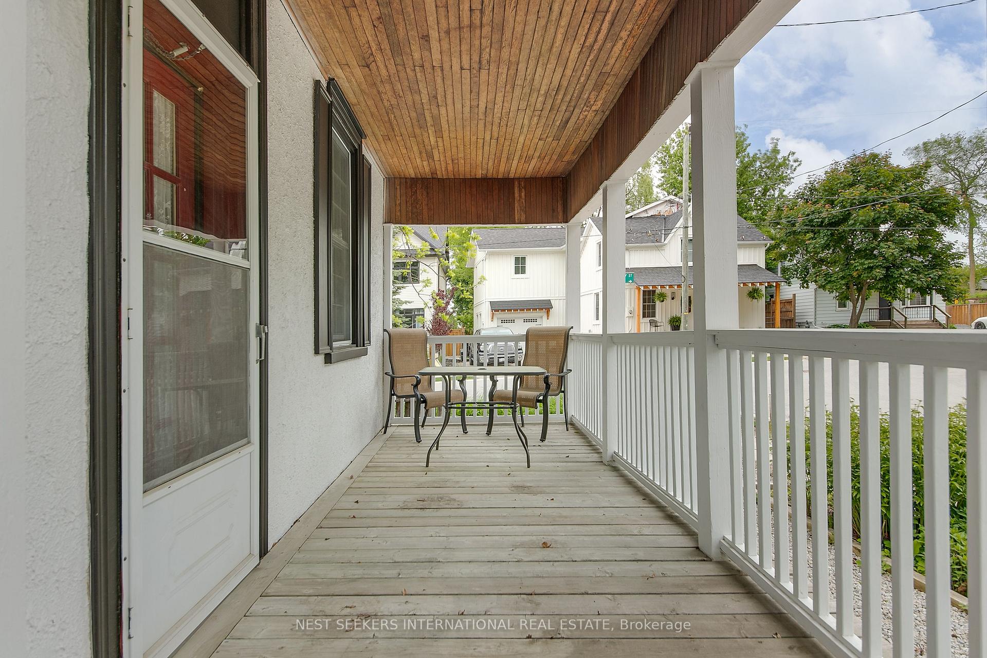 Photo 6 of 2 Empress Lane, Innisfil, Cookstown — HOMEH