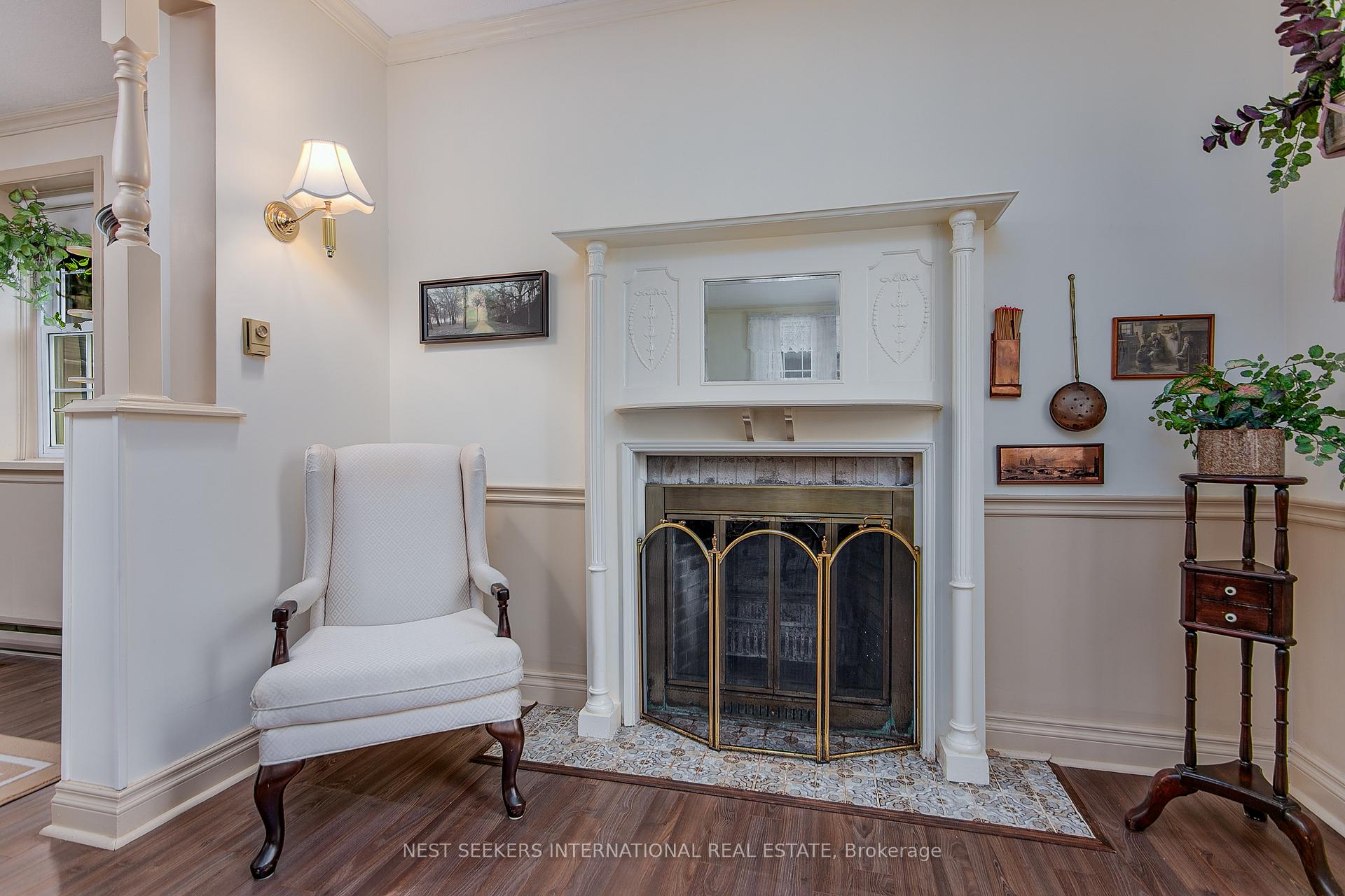Photo 5 of 2 Empress Lane, Innisfil, Cookstown — HOMEH