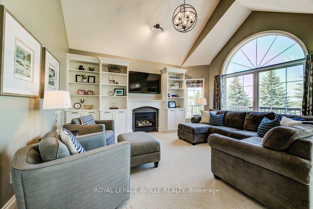 Photo 16 of 47 Forest Breeze Court, Kitchener — HOMEH