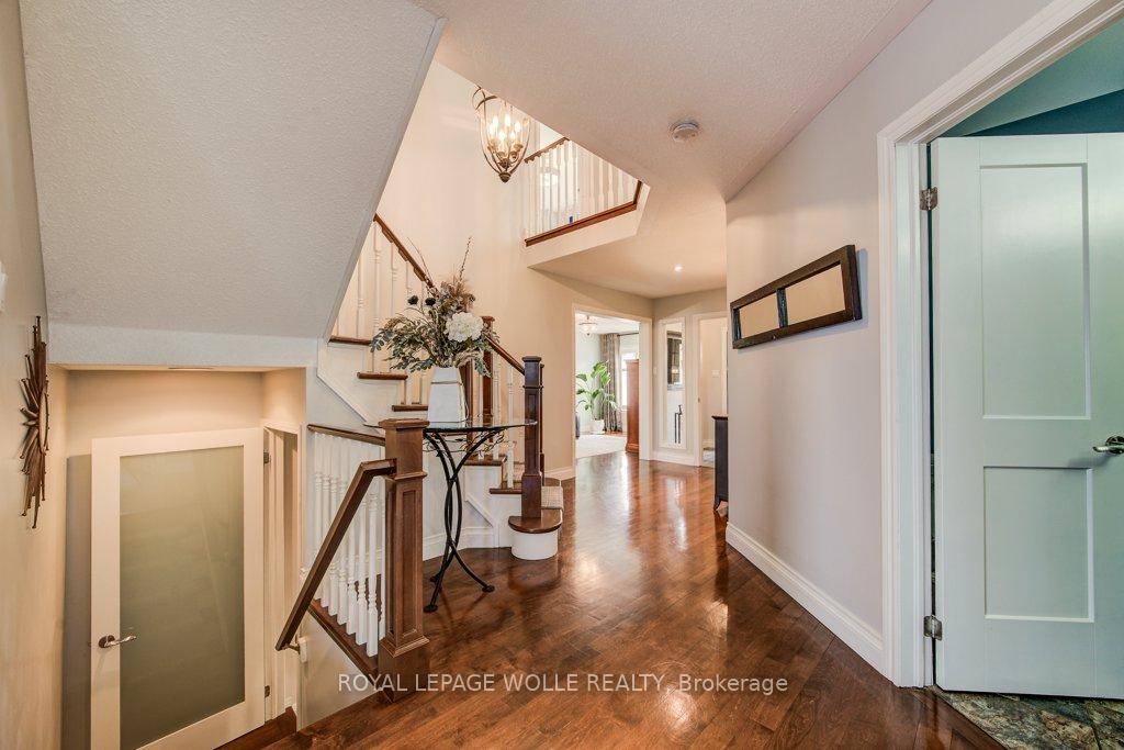 Photo 15 of 47 Forest Breeze Court, Kitchener — HOMEH