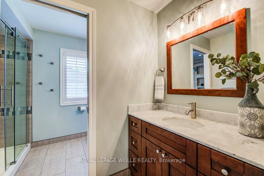 Photo 18 of 47 Forest Breeze Court, Kitchener — HOMEH